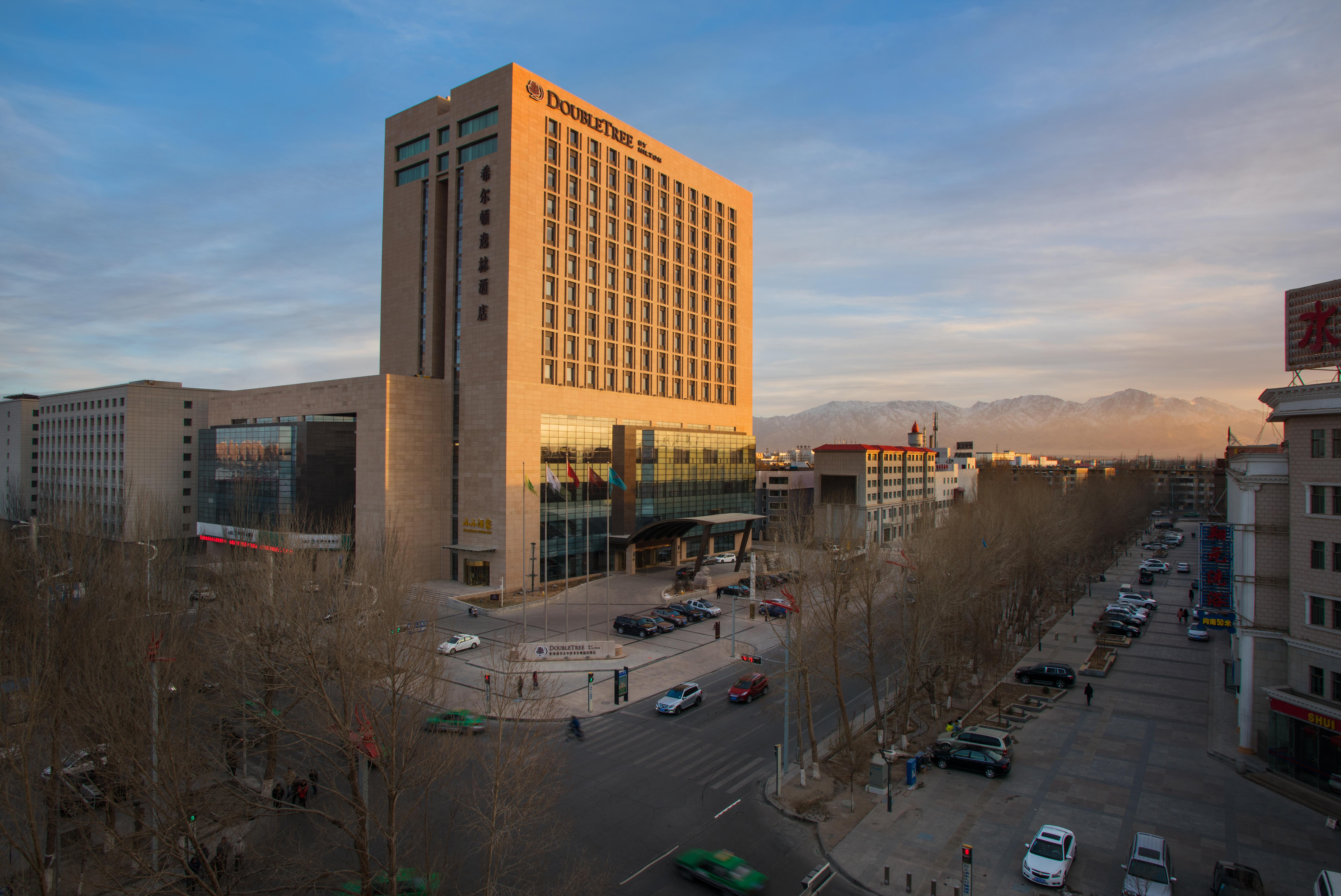 Doubletree By Hilton Qinghai - Golmud Hotel Luaran gambar